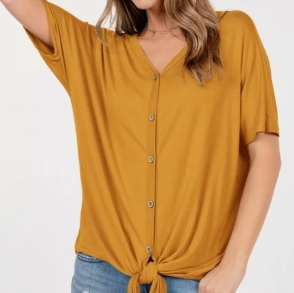 FINAL SALE 🆕🌿DRAPED BUTTON DOWN TOP🌿 - Picture 2 of 7